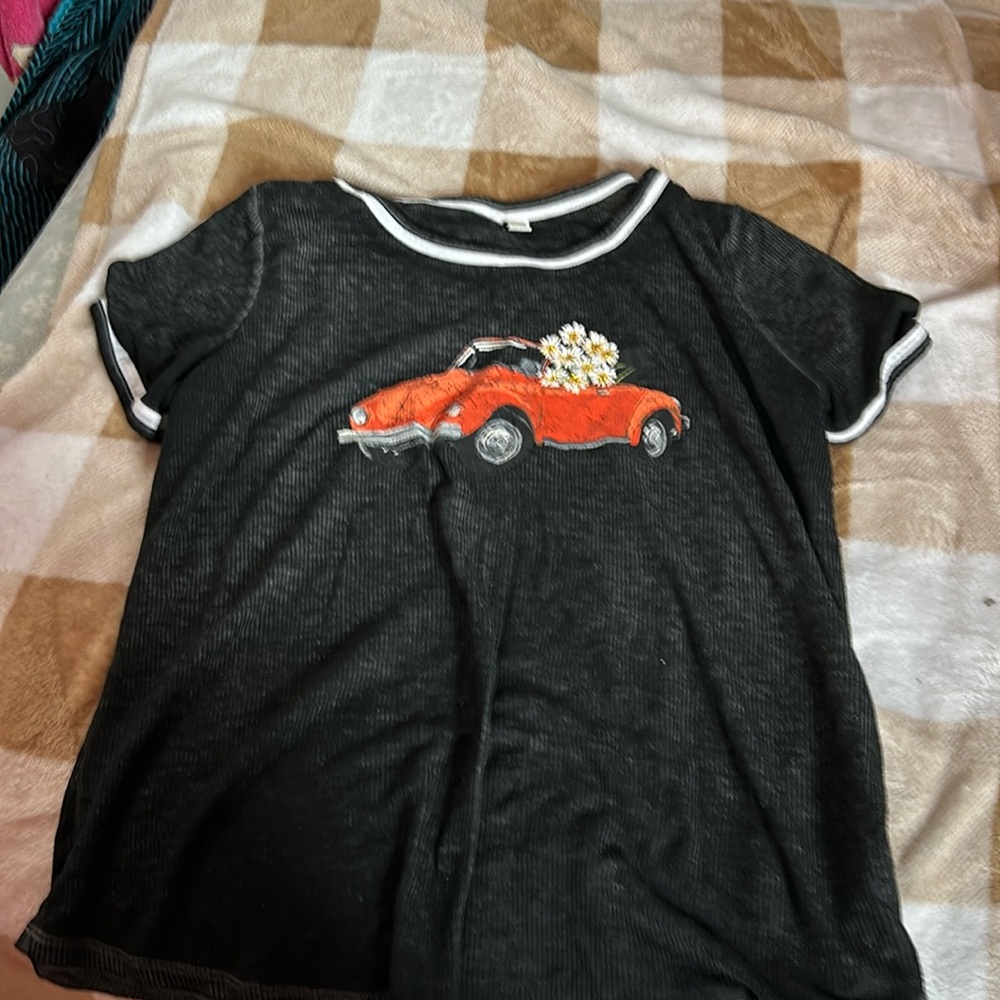 red truck tee